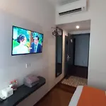 Front One Boutique Tugu Muda Semarang