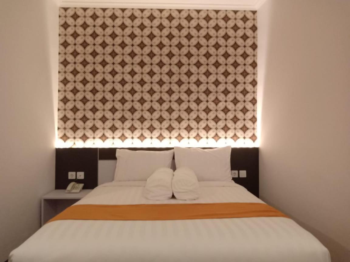 Front One Boutique Tugu Muda Hotel