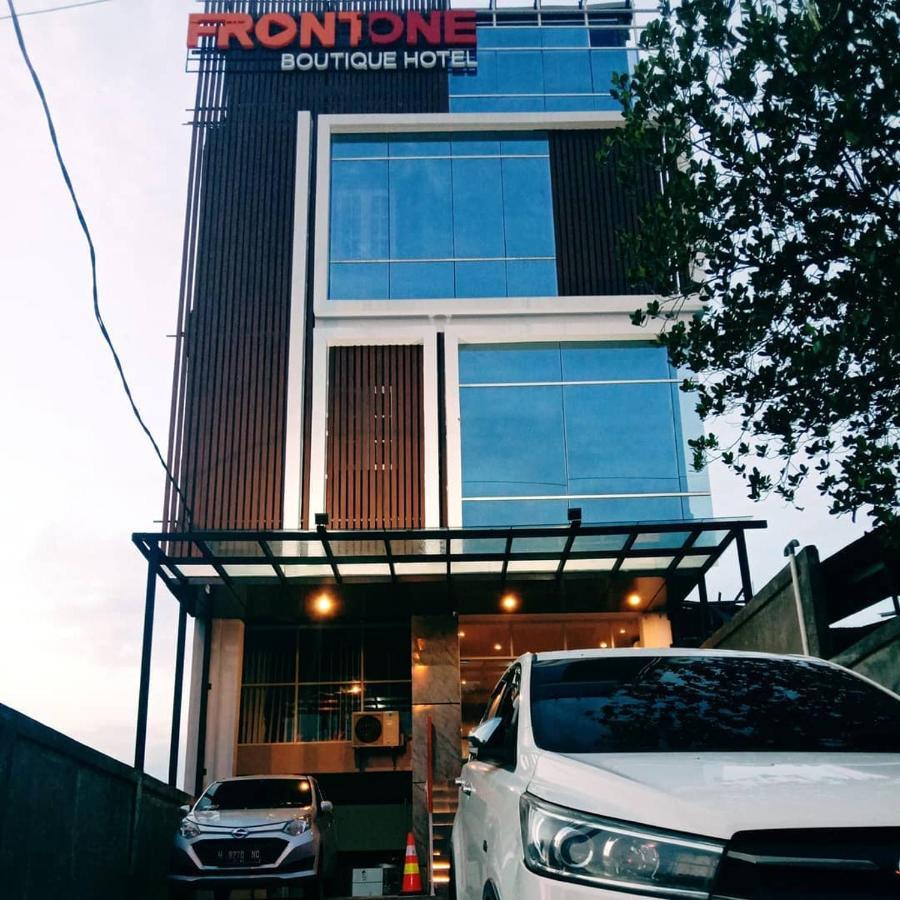 Front One Boutique Tugu Muda Hotel 2*