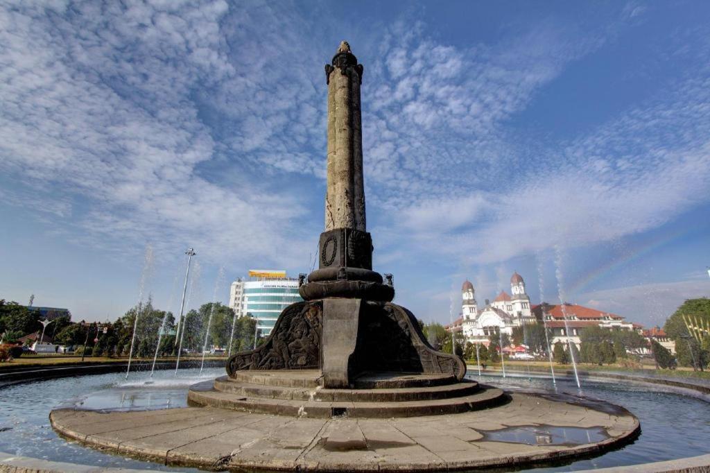 Front One Boutique Tugu Muda Hotel Semarang